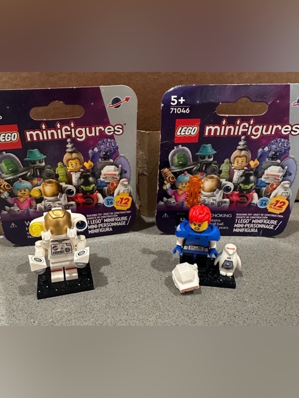LEGO Series 26 Space Minifigures Astronaut & M-Tron Powerlifter 71046 w Box